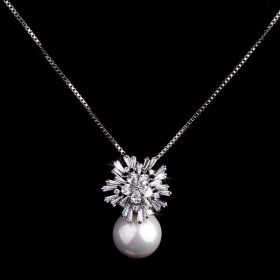 Pearl zircon necklace