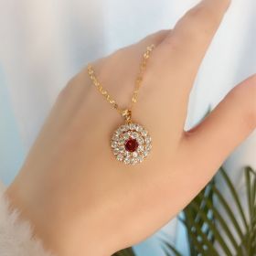 Diamond Pendant Short Clavicle Chain Net Celebrity Fashion (Option: Red Diamond Rotating Necklace)