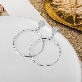 Geometric Round Earrings (Color: Silver)