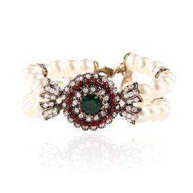 Luxury pearl bracelet (Color: Green)