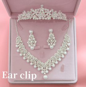 Hot bridal jewelry three sets of Korean big crown Wedding Pearl Necklace Set wedding accessories wholesale (Option: Ear Clip)