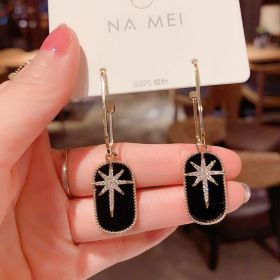 Japanese And Korean Style Sweet And Lovely Earrings (Color: Black)